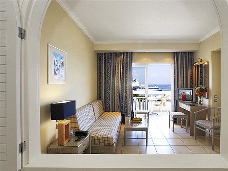 Lejlighedshotel Athineon 4*